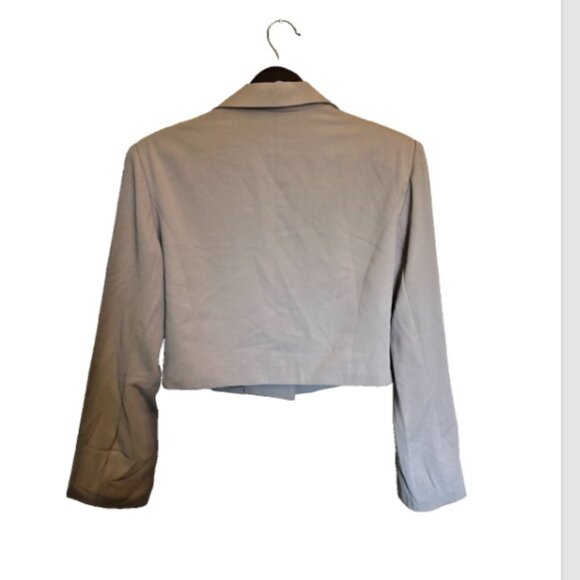 NWT Boohoo Women Oversized Cropped Boxy Tailored Blazer Size 12 Cream - Picture 2 of 15